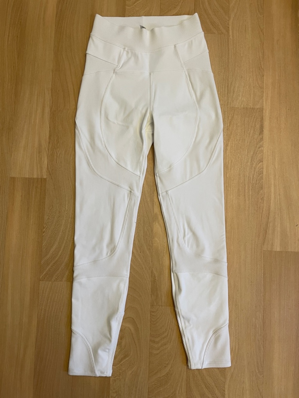 Lululemon New Ambition Super High-Rise Tight Size 4 - Picture 5 of 11